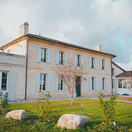 Chateau La Voute Saint-Étienne-de-Lisse